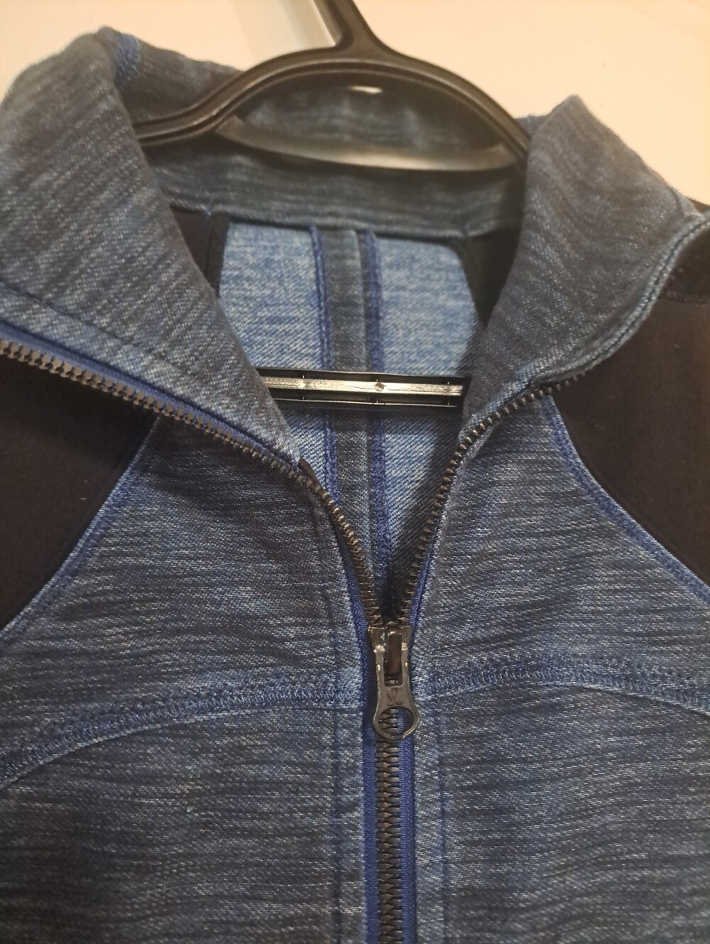 Lululemon Forme Jacket - Picture 9 of 11